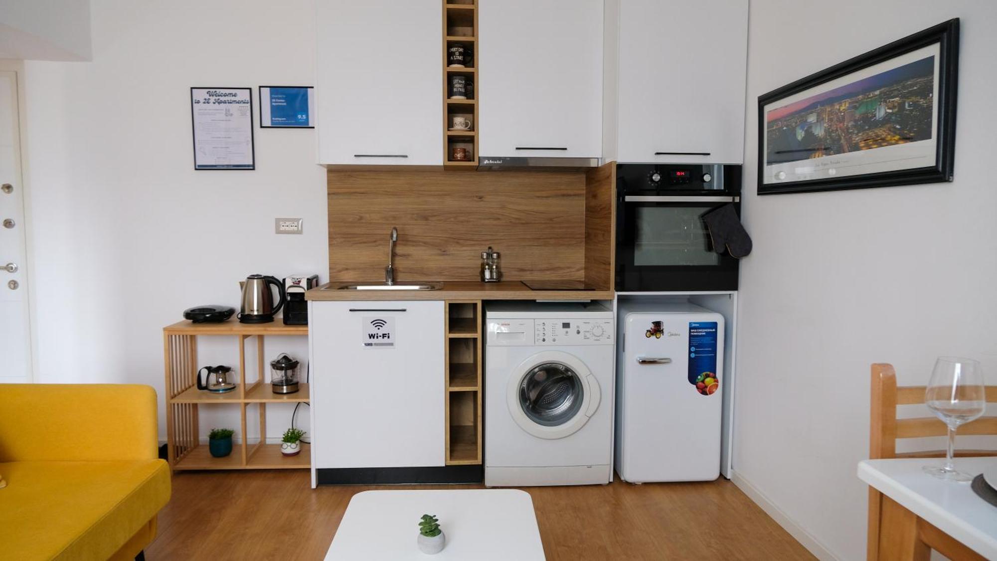 2E Center Apartment Тирана Экстерьер фото